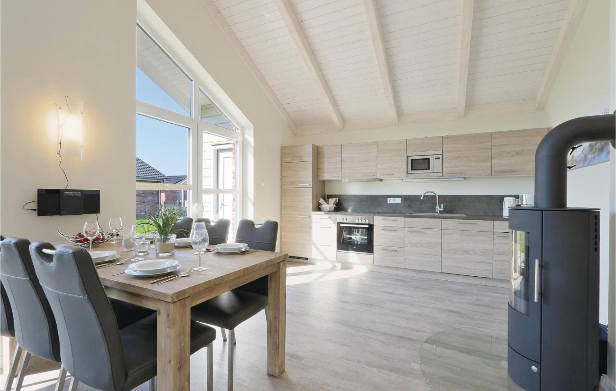 Awesome Home In Dagebuell With Kitchen Екстер'єр фото